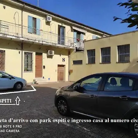 Trilo Fronte Parco Con Parking E Uso Bici Gratis Check Out H18 アパート *