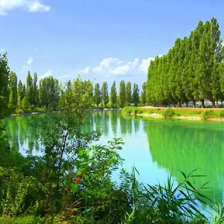 Trilo Fronte Parco Con Parking E Uso Bici Gratis Check Out H18 דירה *